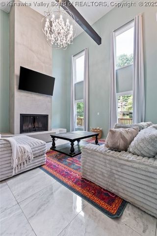 815 Chappell Road, Charleston, WV 25304