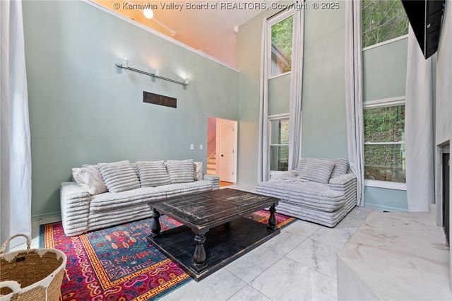 815 Chappell Road, Charleston, WV 25304