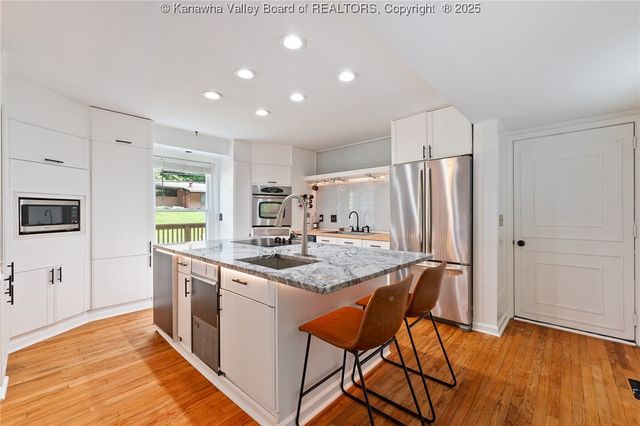 815 Chappell Road, Charleston, WV 25304