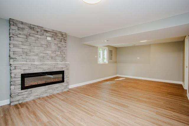 248 Spruce Avenue, Bensenville, IL 60106