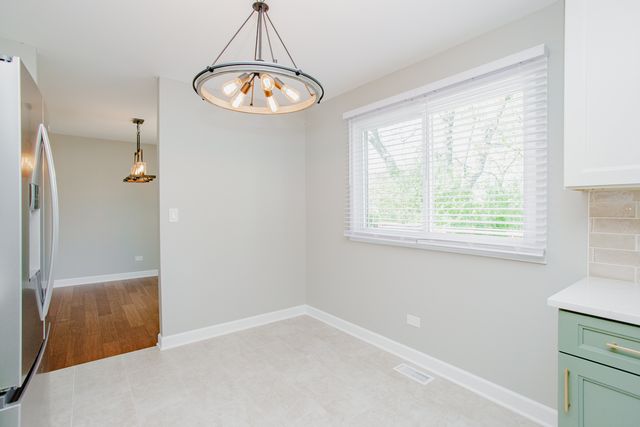 248 Spruce Avenue, Bensenville, IL 60106