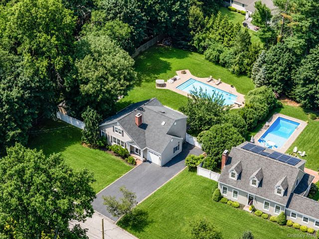 4 Davidia Lane, Stony Brook, NY 11790
