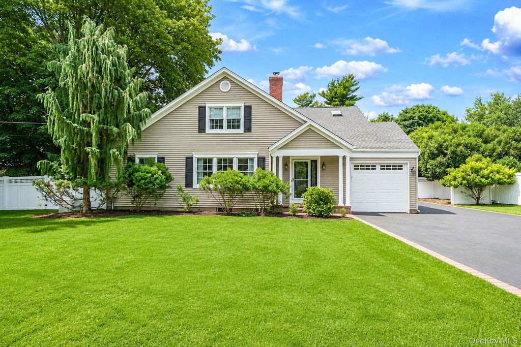 4 Davidia Lane, Stony Brook, NY 11790