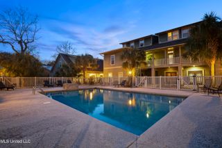 922 Porter Avenue, 211, Ocean Springs, MS 39564
