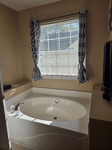 35 Pembroke Place, Covington, GA 30016