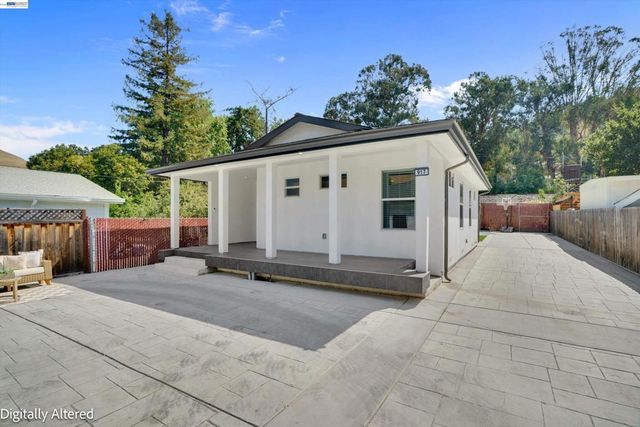 919 Old Canyon Rd, Fremont, CA 94536