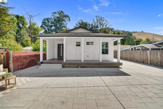 919 Old Canyon Rd, Fremont, CA 94536