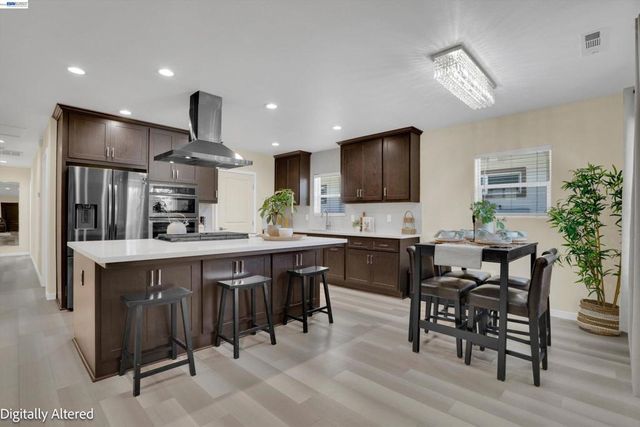 919 Old Canyon Rd, Fremont, CA 94536