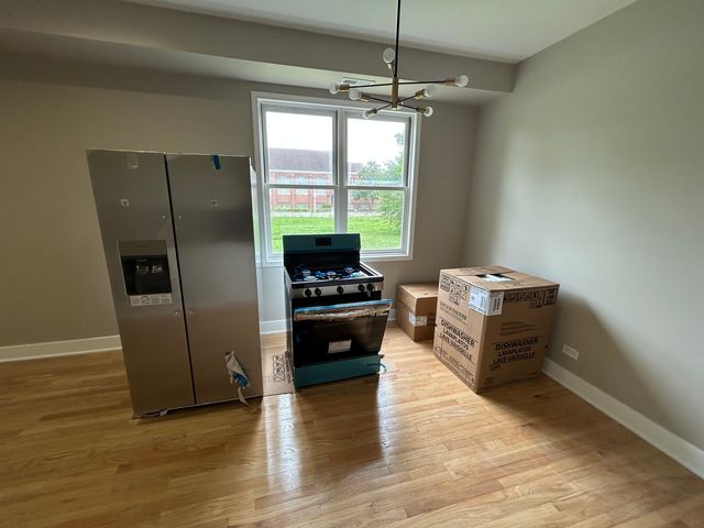 5642 S Prairie Avenue, Chicago, IL 60637