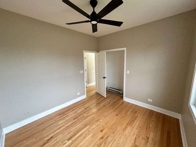 5642 S Prairie Avenue, Chicago, IL 60637