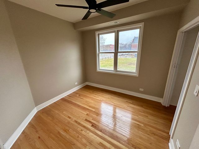 5642 S Prairie Avenue, Chicago, IL 60637