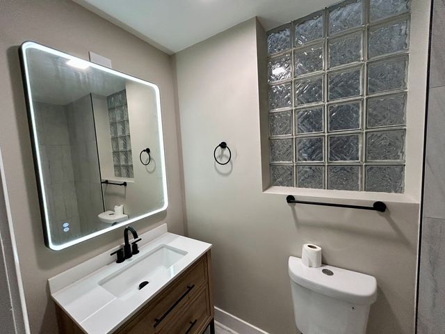 5642 S Prairie Avenue, Chicago, IL 60637