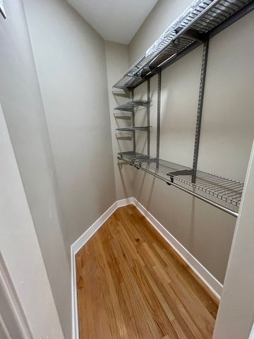 5642 S Prairie Avenue, Chicago, IL 60637