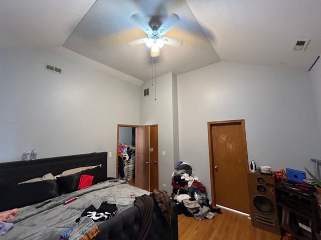 5642 S Prairie Avenue, Chicago, IL 60637