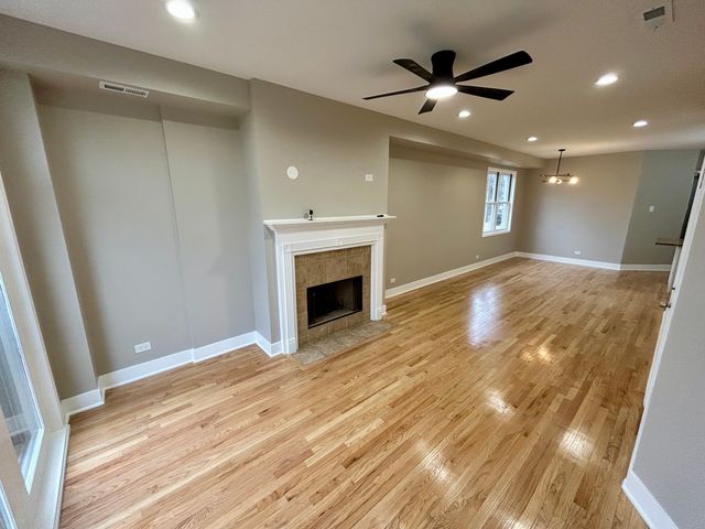 5642 S Prairie Avenue, Chicago, IL 60637