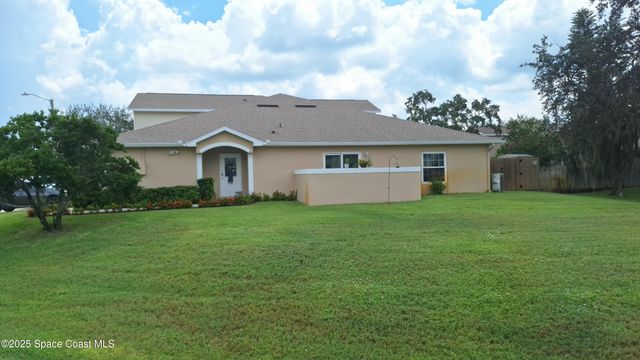 511 L M Davey Lane, Titusville, FL 32780