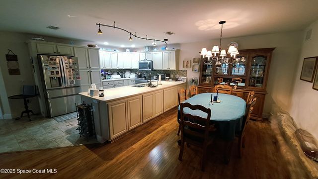 511 L M Davey Lane, Titusville, FL 32780