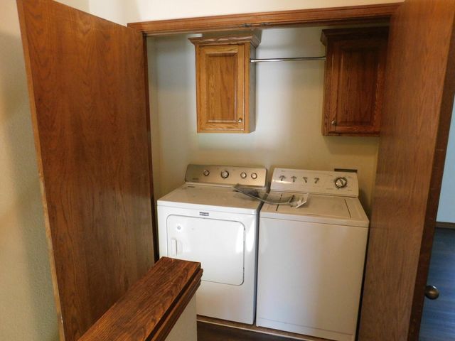 406 W Cale, Monett, MO 65708