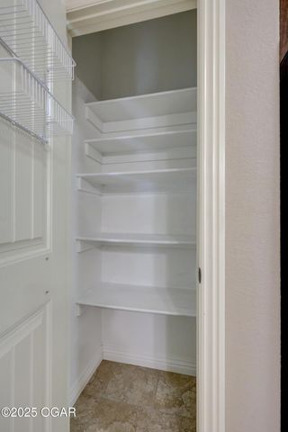 2038 S Highview Avenue, Joplin, MO 64804