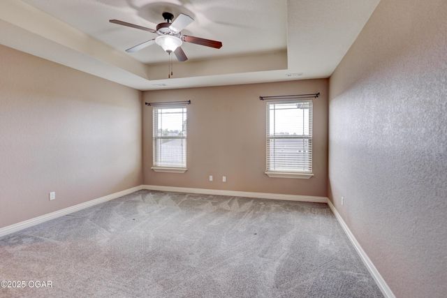 2038 S Highview Avenue, Joplin, MO 64804