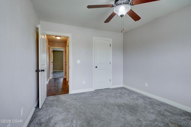 2038 S Highview Avenue, Joplin, MO 64804