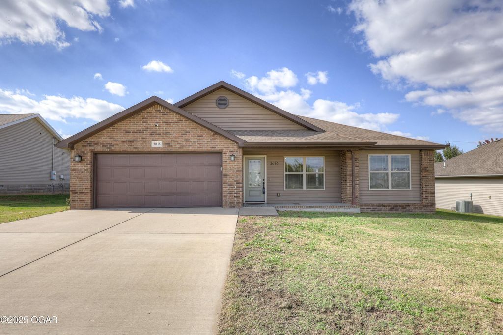 2038 S Highview Avenue, Joplin, MO 64804