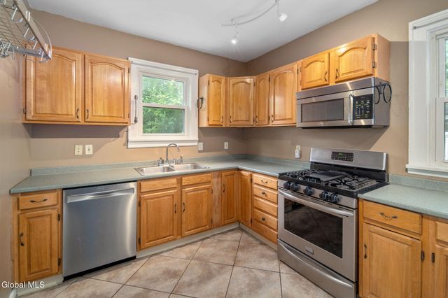 102 Delaware Avenue, Rensselaer, NY 12144