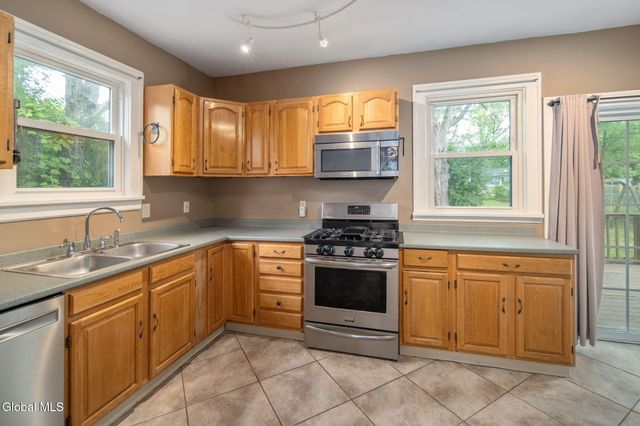 102 Delaware Avenue, Rensselaer, NY 12144