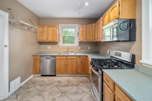 102 Delaware Avenue, Rensselaer, NY 12144