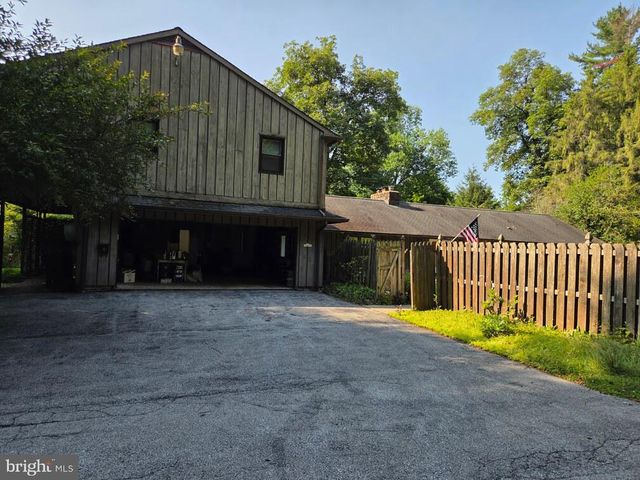 151 INDIAN RUN RD, Glenmoore, PA 19343
