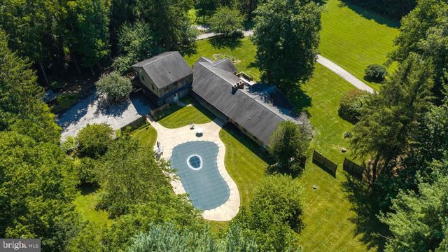 151 INDIAN RUN RD, Glenmoore, PA 19343