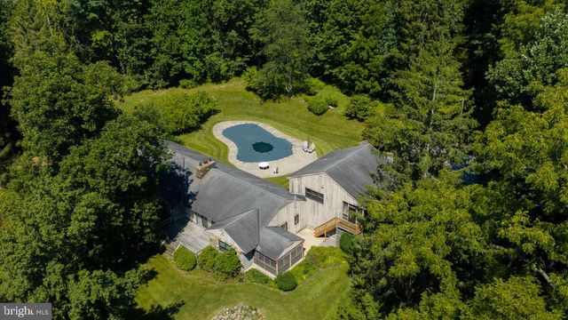 151 INDIAN RUN RD, Glenmoore, PA 19343