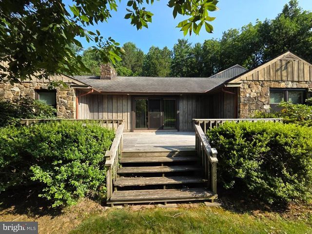 151 INDIAN RUN RD, Glenmoore, PA 19343