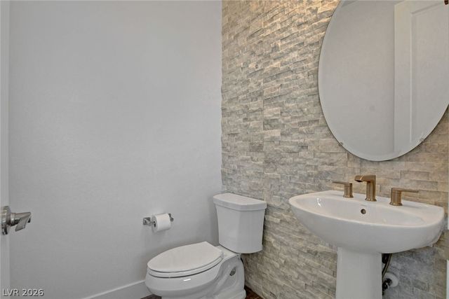 670 Grey Saker Street, Las Vegas, NV 89138