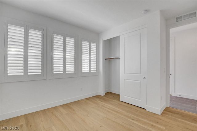 670 Grey Saker Street, Las Vegas, NV 89138