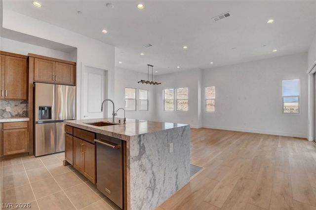 670 Grey Saker Street, Las Vegas, NV 89138