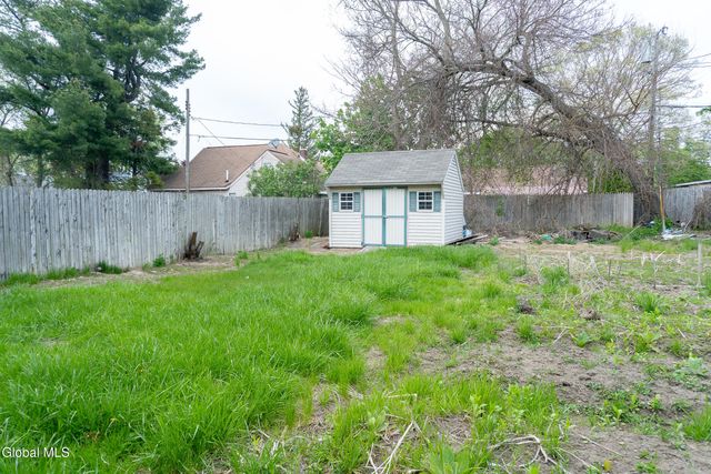 1311 Curry Road, Rotterdam, NY 12306