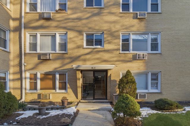 3822 Ruby Street 2E, Schiller Park, IL 60176