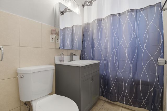 3822 Ruby Street 2E, Schiller Park, IL 60176