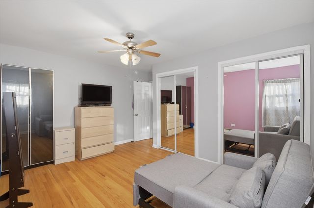 3822 Ruby Street 2E, Schiller Park, IL 60176