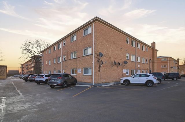 3822 Ruby Street 2E, Schiller Park, IL 60176