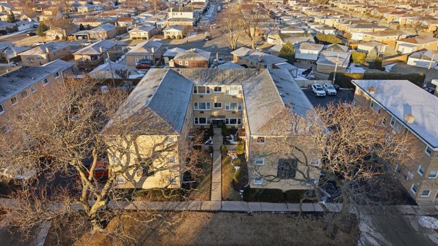 3822 Ruby Street 2E, Schiller Park, IL 60176