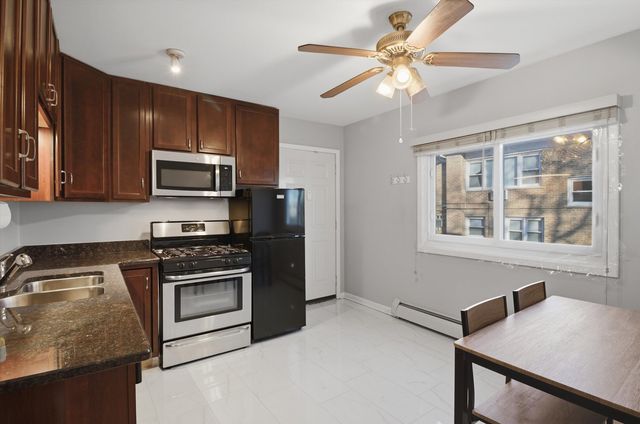 3822 Ruby Street 2E, Schiller Park, IL 60176