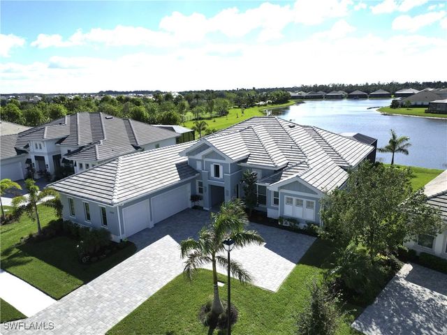 14248 Laguna Springs LN, Naples, FL 34114