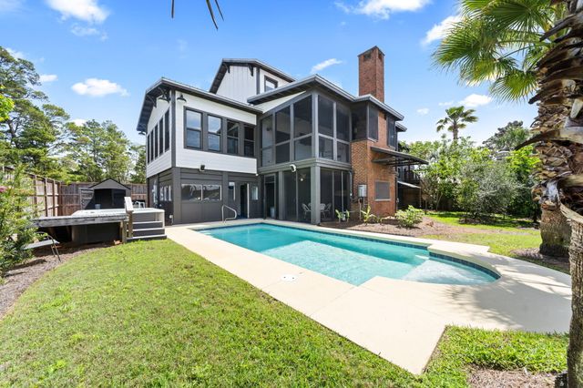 11 Woodland Drive, Santa Rosa Beach, FL 32459