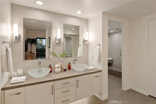 10445 Wilshire, Los Angeles, CA 90024