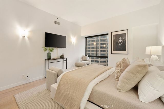 10445 Wilshire, Los Angeles, CA 90024