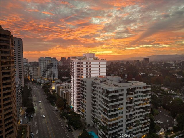 10445 Wilshire, Los Angeles, CA 90024