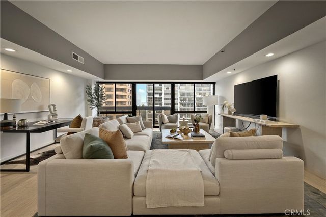 10445 Wilshire, Los Angeles, CA 90024