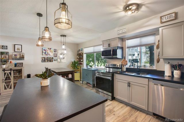 39 S Nome Street, Aurora, CO 80012